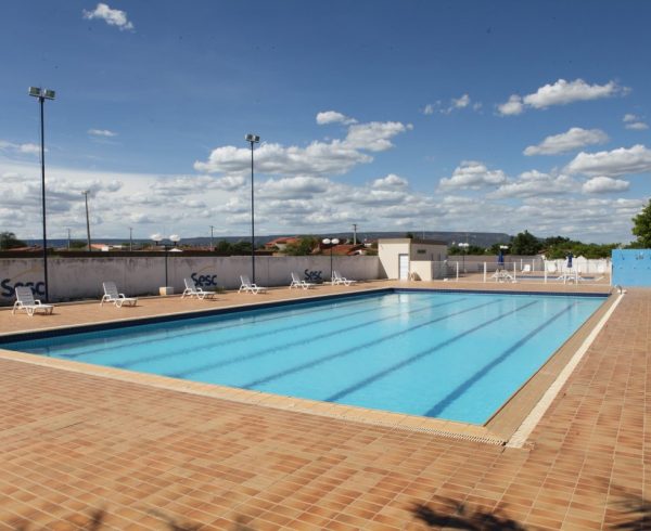 Aulas de natação e hidro